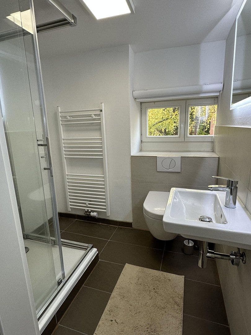 Prodej domu 115 m², pozemek 165 m², Hochsitzweg 99, Berlin, Berlín Prodej domu 115 m², pozemek 165 m², Hochsitzweg 99, Berlin, Berlín