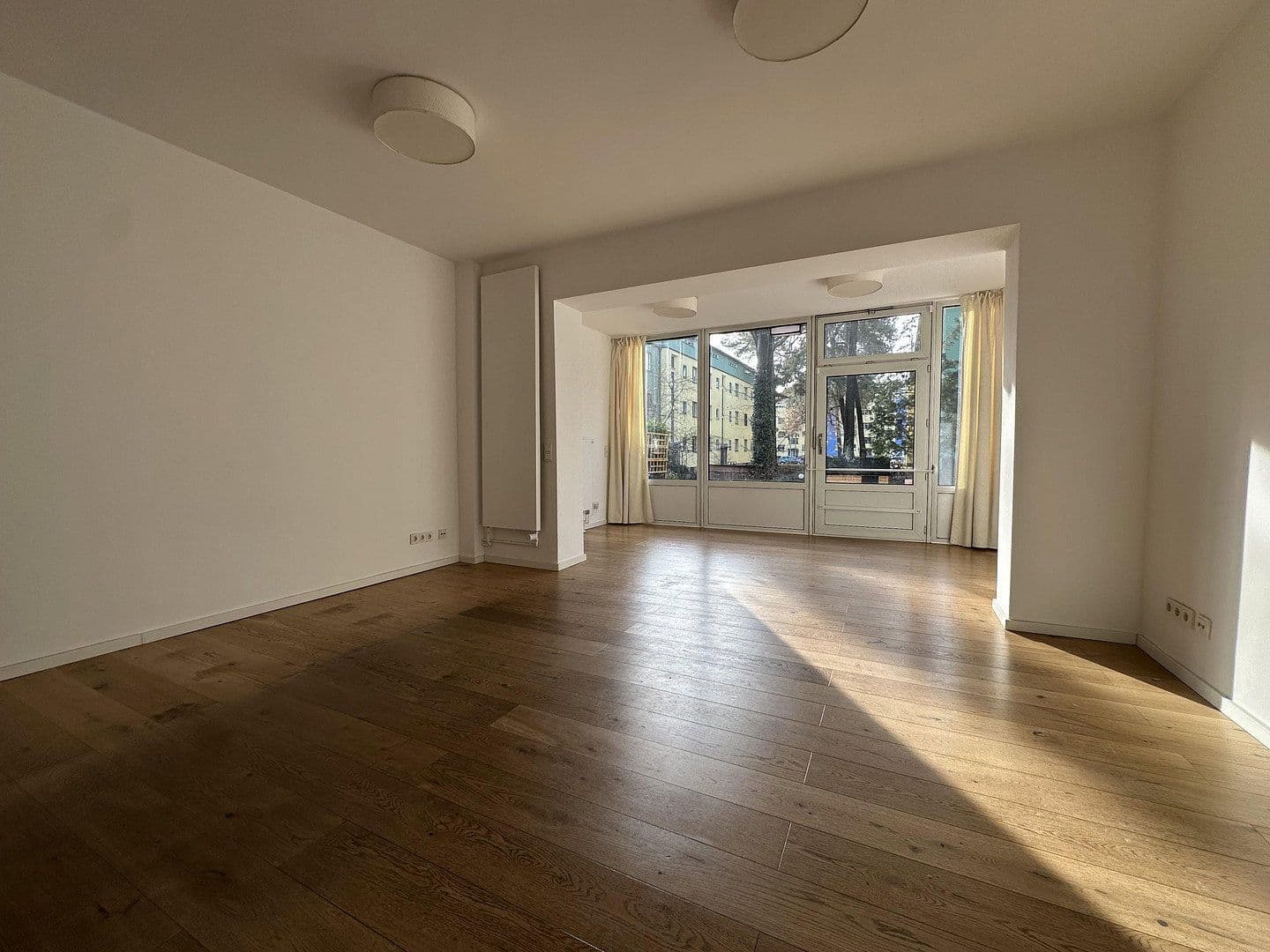 Prodej domu 115 m², pozemek 165 m², Hochsitzweg 99, Berlin, Berlín Prodej domu 115 m², pozemek 165 m², Hochsitzweg 99, Berlin, Berlín