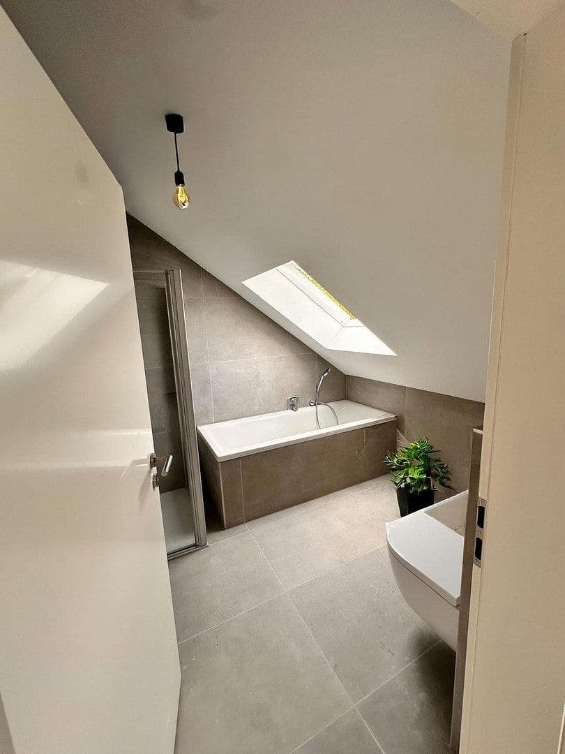 Pronájem bytu 4+1 127 m², Maintal, Hessen Pronájem bytu 4+1 127 m², Maintal, Hessen