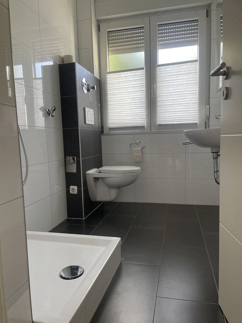 Pronájem bytu 2+1 55 m², Julius-Reiber-Str. 38, Darmstadt, Hessen Pronájem bytu 2+1 55 m², Julius-Reiber-Str. 38, Darmstadt, Hessen
