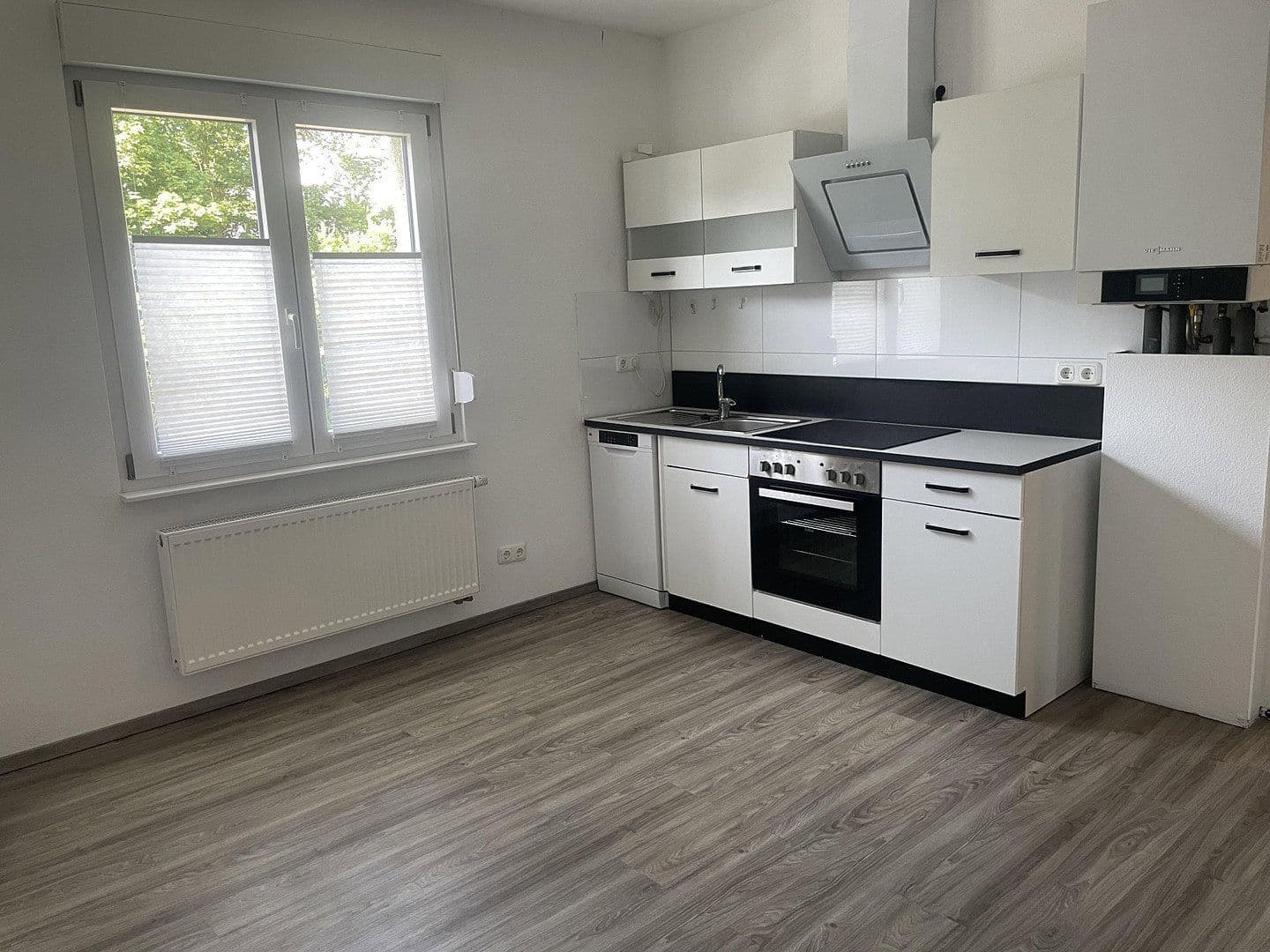 Pronájem bytu 2+1 55 m², Julius-Reiber-Str. 38, Darmstadt, Hessen Pronájem bytu 2+1 55 m², Julius-Reiber-Str. 38, Darmstadt, Hessen