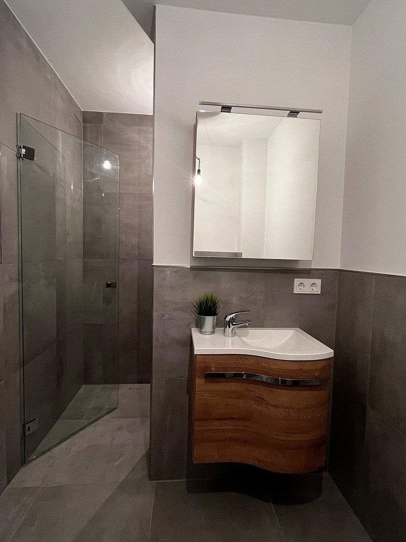Prodej bytu 3+kk 103 m², Meisenweg 8, Röttenbach, Bavorsko Prodej bytu 3+kk 103 m², Meisenweg 8, Röttenbach, Bavorsko