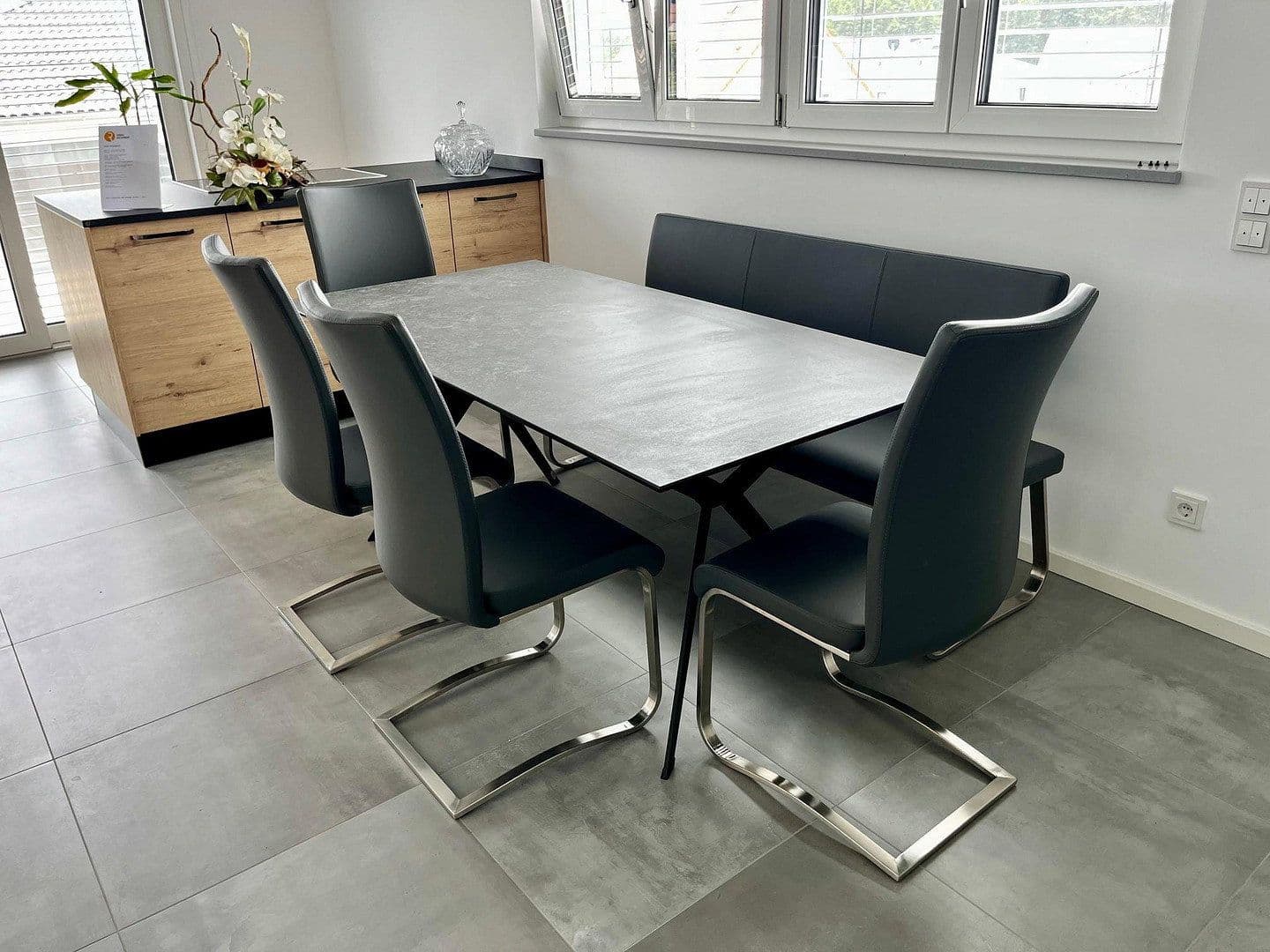 Prodej bytu 3+kk 103 m², Meisenweg 8, Röttenbach, Bavorsko Prodej bytu 3+kk 103 m², Meisenweg 8, Röttenbach, Bavorsko