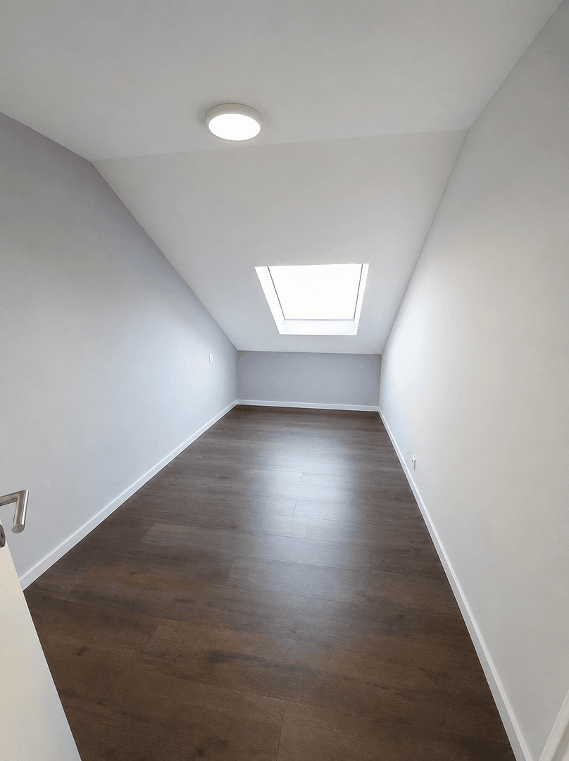 Prodej domu 125 m², pozemek 162 m², Grafenau, Bádensko-Württembersko Prodej domu 125 m², pozemek 162 m², Grafenau, Bádensko-Württembersko