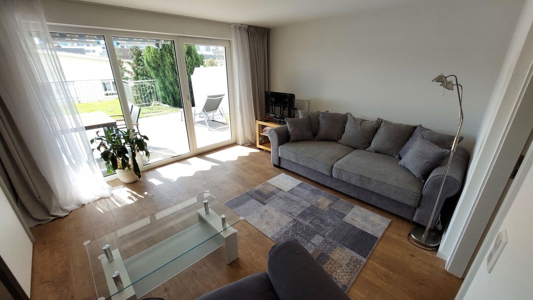 Prodej domu 125 m², pozemek 162 m², Grafenau, Bádensko-Württembersko Prodej domu 125 m², pozemek 162 m², Grafenau, Bádensko-Württembersko