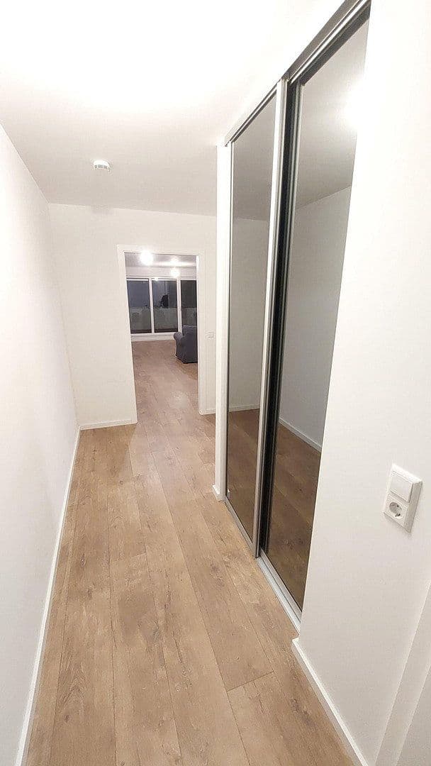 Prodej domu 125 m², pozemek 162 m², Grafenau, Bádensko-Württembersko Prodej domu 125 m², pozemek 162 m², Grafenau, Bádensko-Württembersko