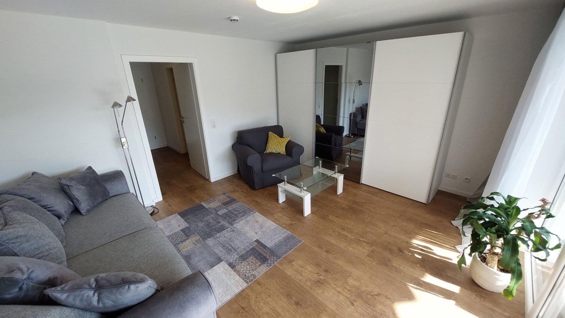 Prodej domu 125 m², pozemek 162 m², Grafenau, Bádensko-Württembersko Prodej domu 125 m², pozemek 162 m², Grafenau, Bádensko-Württembersko