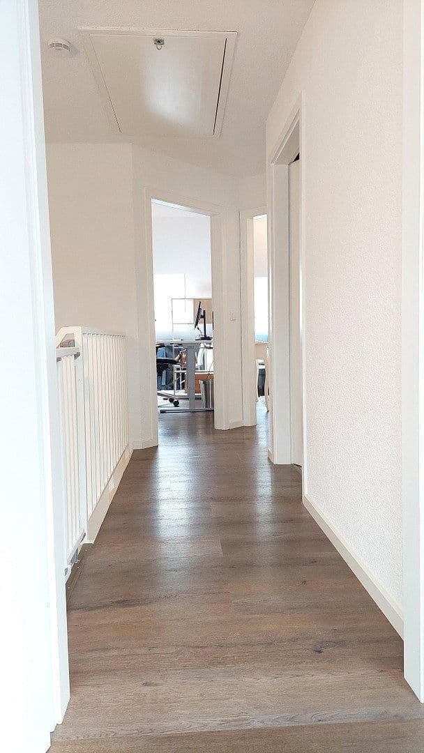 Prodej domu 125 m², pozemek 162 m², Grafenau, Bádensko-Württembersko Prodej domu 125 m², pozemek 162 m², Grafenau, Bádensko-Württembersko