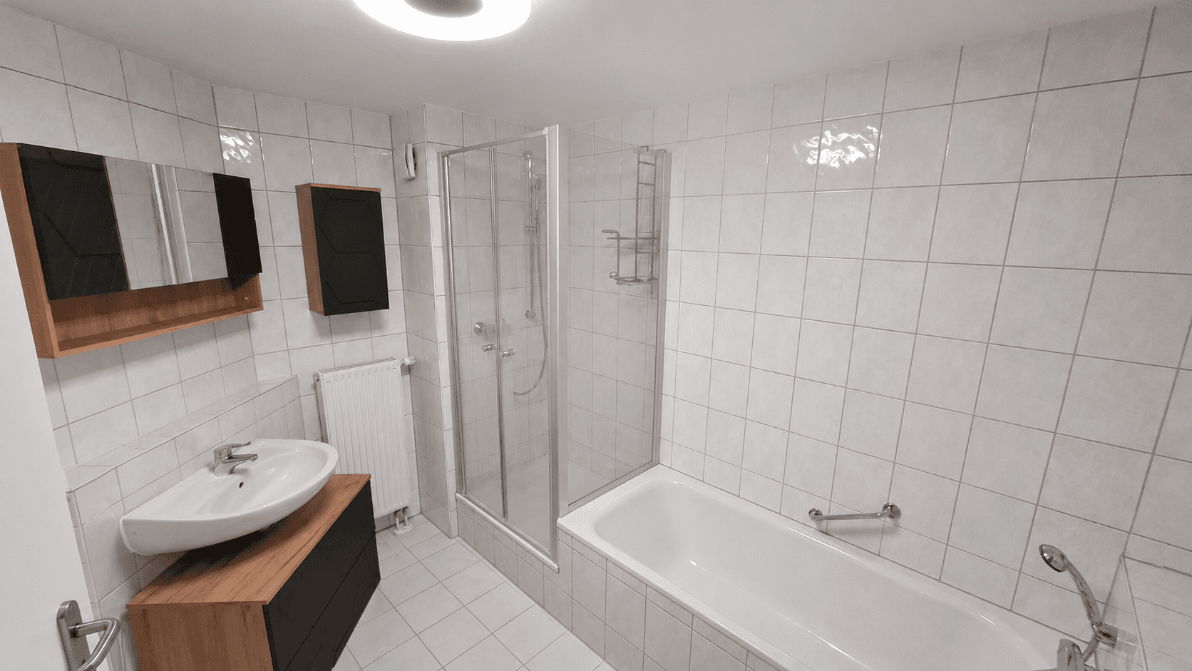Prodej domu 125 m², pozemek 162 m², Grafenau, Bádensko-Württembersko Prodej domu 125 m², pozemek 162 m², Grafenau, Bádensko-Württembersko