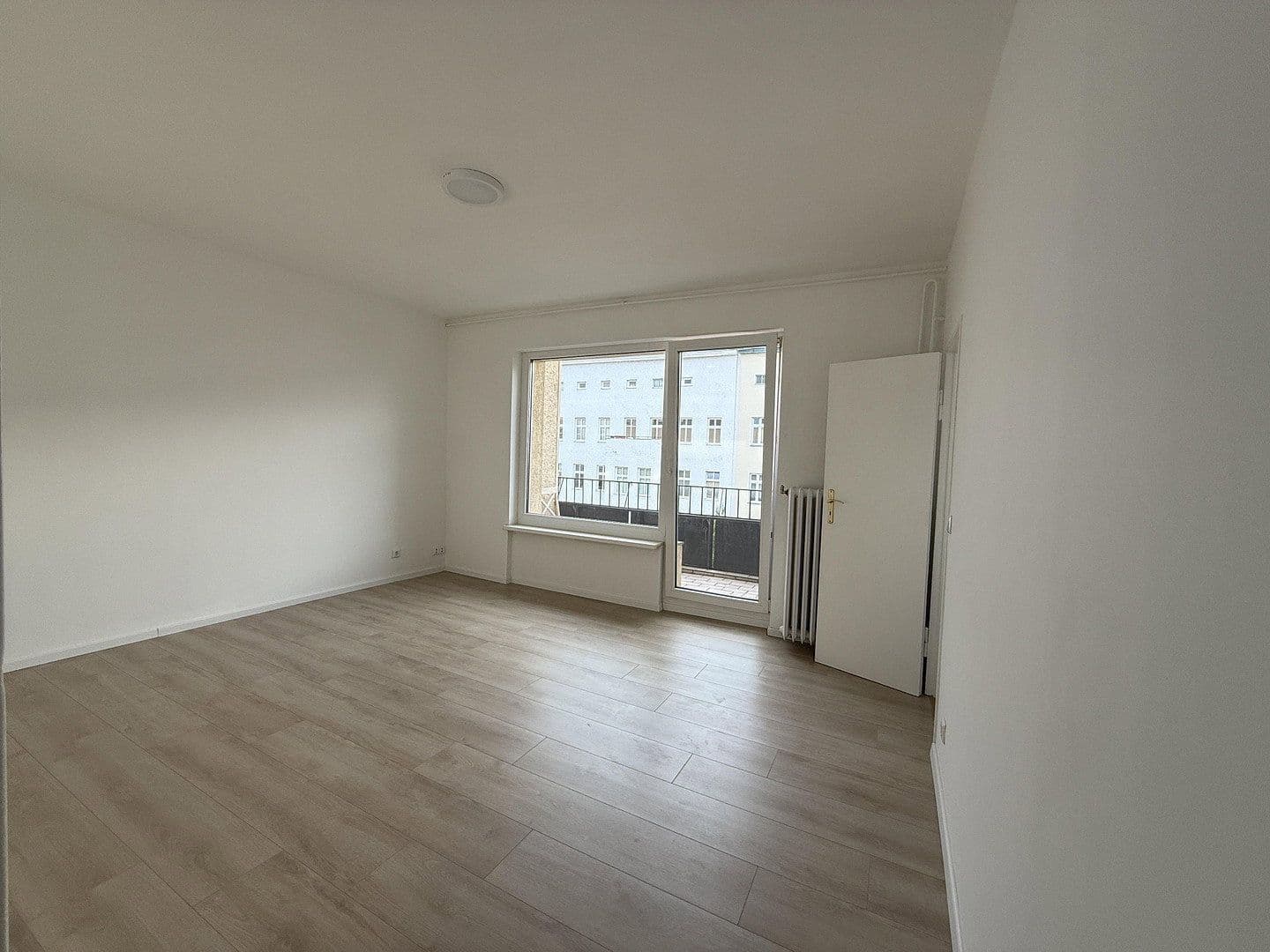 Pronájem bytu 1+1 34 m², Beusselstr, Berlin, Berlín Pronájem bytu 1+1 34 m², Beusselstr, Berlin, Berlín
