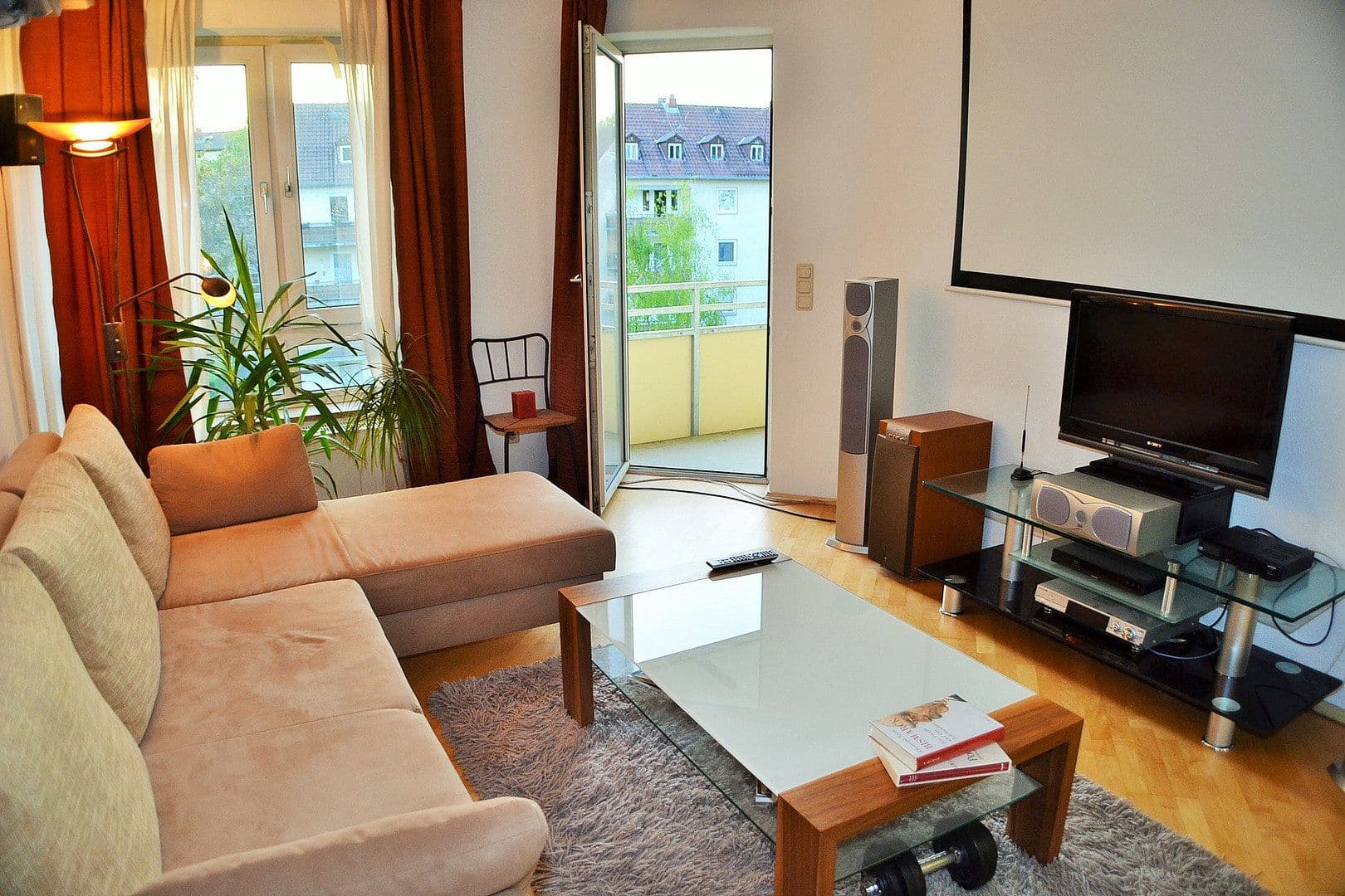 Pronájem bytu 3+1 60 m², Rathenaustrasse 7, Mainz, Porýní-Falc Pronájem bytu 3+1 60 m², Rathenaustrasse 7, Mainz, Porýní-Falc