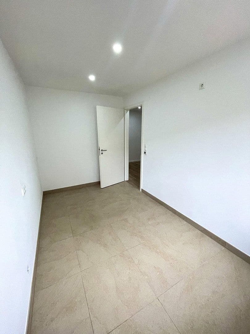 Prodej bytu 3+1 84 m², Leonrodstraße 60, München, Bavorsko Prodej bytu 3+1 84 m², Leonrodstraße 60, München, Bavorsko