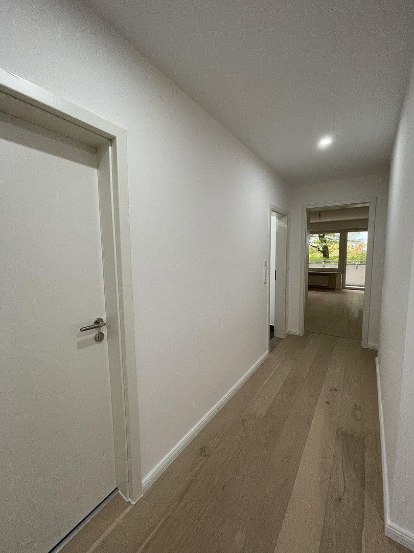 Prodej bytu 3+1 84 m², Leonrodstraße 60, München, Bavorsko Prodej bytu 3+1 84 m², Leonrodstraße 60, München, Bavorsko