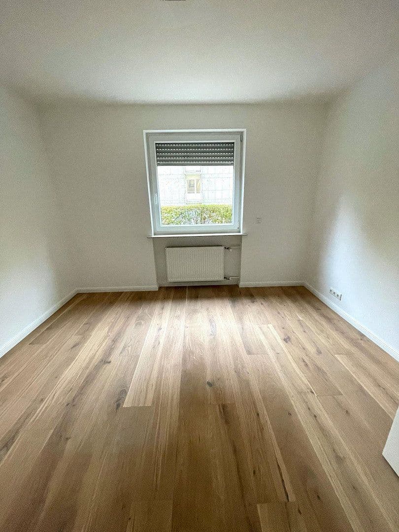 Prodej bytu 3+1 84 m², Leonrodstraße 60, München, Bavorsko Prodej bytu 3+1 84 m², Leonrodstraße 60, München, Bavorsko
