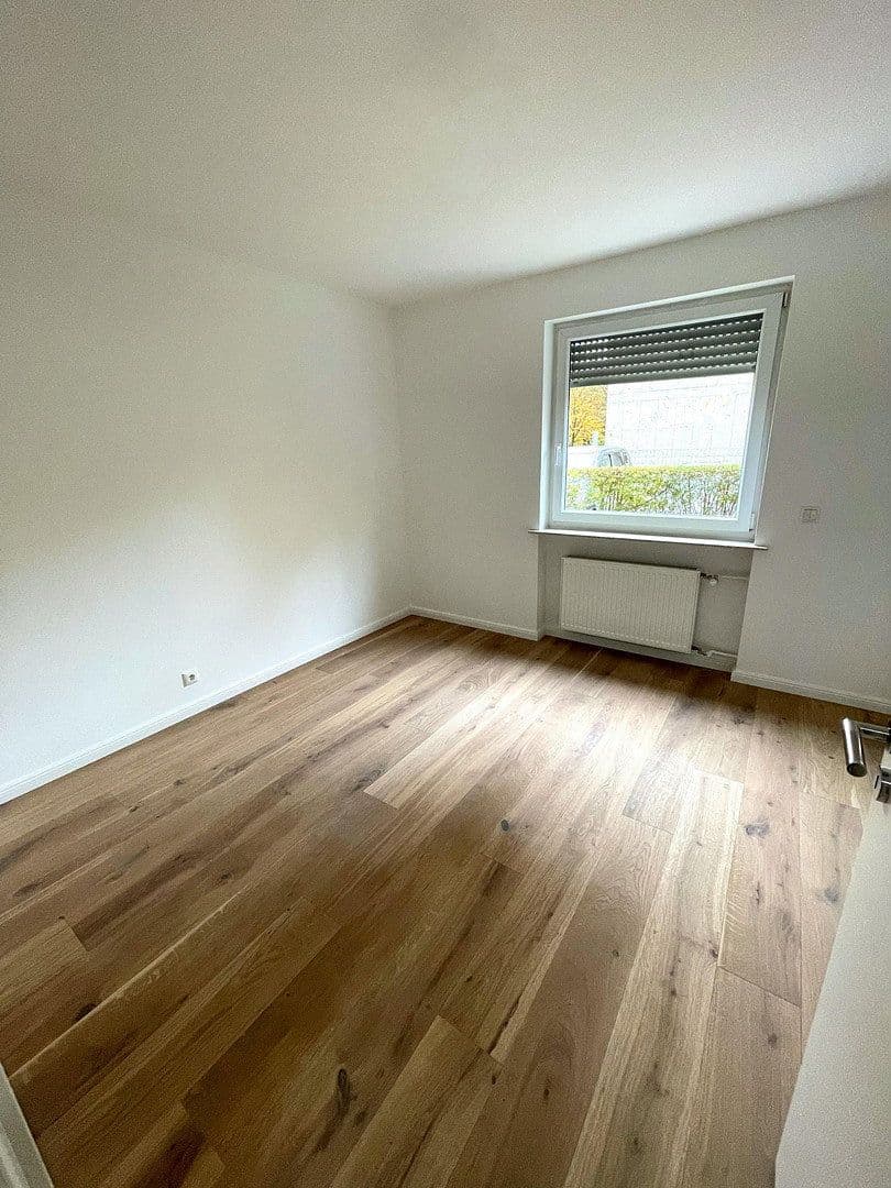 Prodej bytu 3+1 84 m², Leonrodstraße 60, München, Bavorsko Prodej bytu 3+1 84 m², Leonrodstraße 60, München, Bavorsko