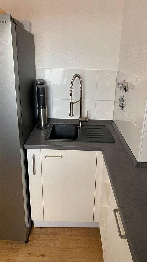 Pronájem bytu 2+1 64 m², Bremen, Bremen Pronájem bytu 2+1 64 m², Bremen, Bremen
