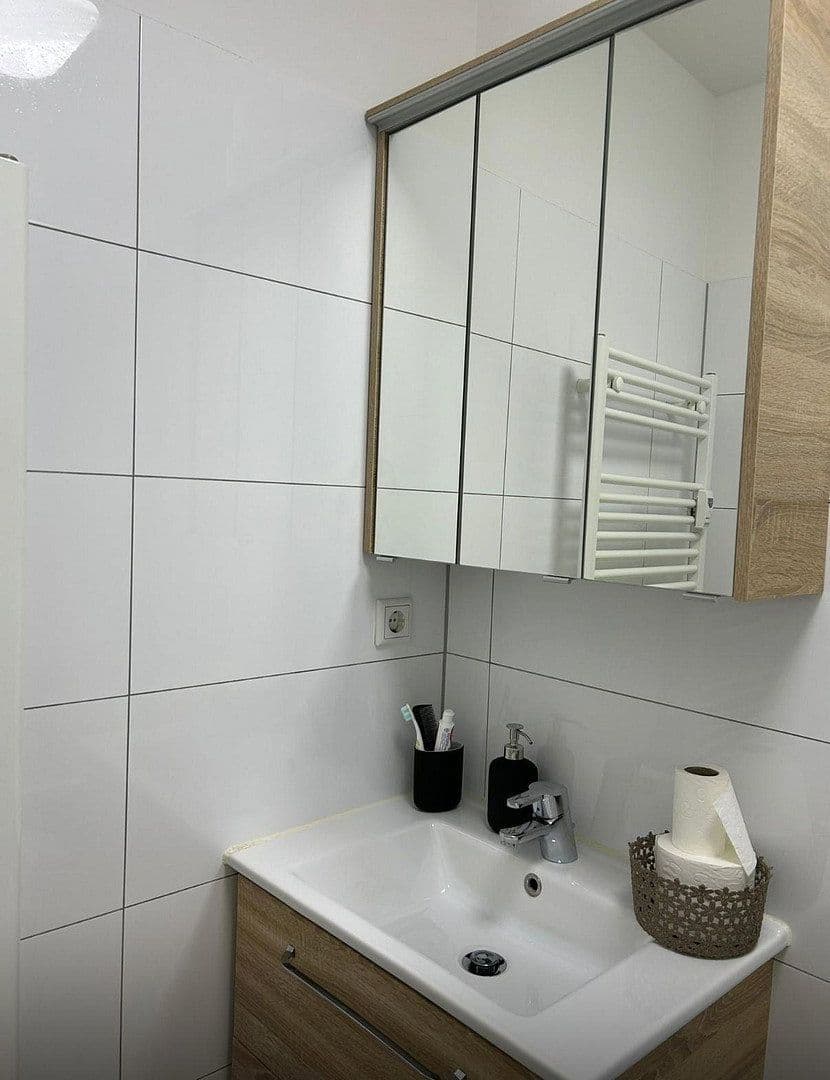 Prodej bytu 1+1 30 m², Greineckerstr. 6, München, Bavorsko Prodej bytu 1+1 30 m², Greineckerstr. 6, München, Bavorsko