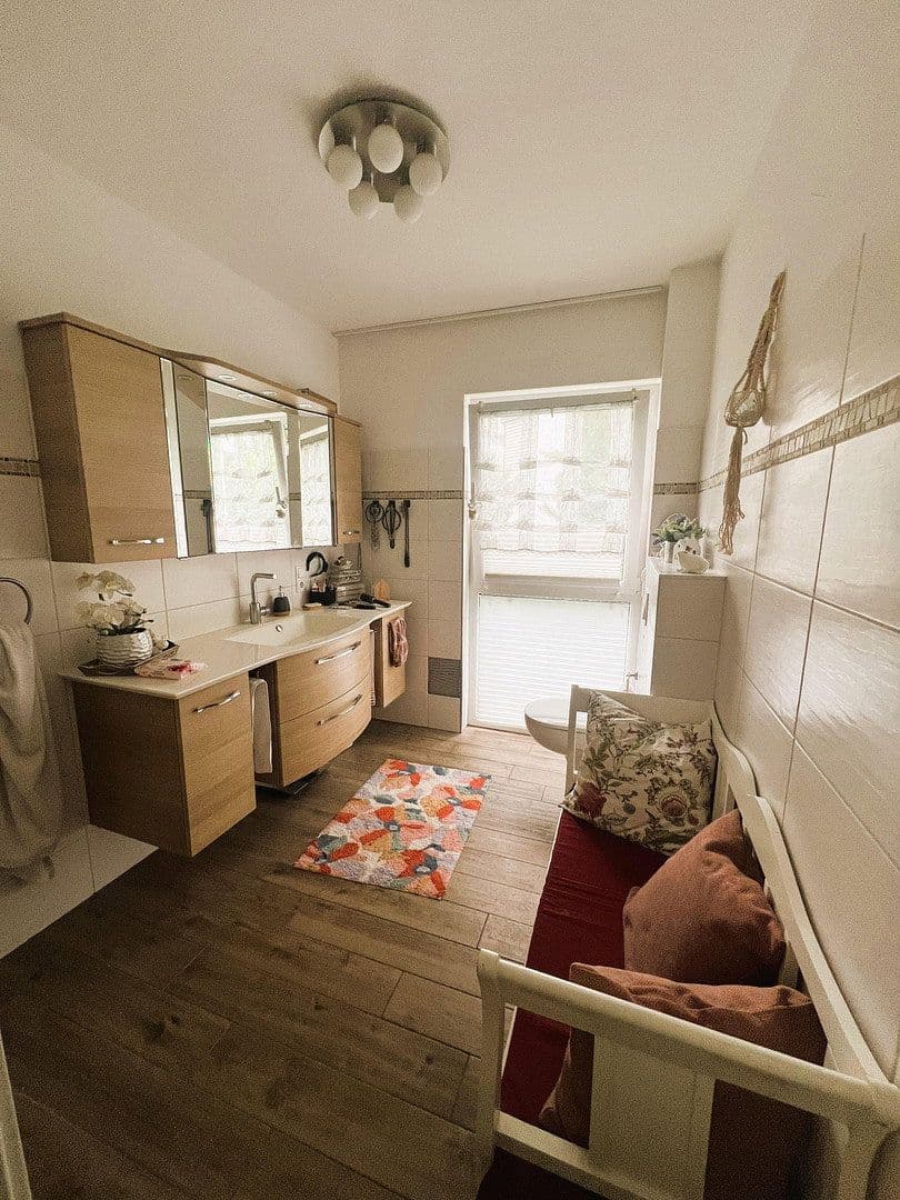 Prodej bytu 3+1 86 m², Uhlandstraße 10, Kriftel, Hessen Prodej bytu 3+1 86 m², Uhlandstraße 10, Kriftel, Hessen