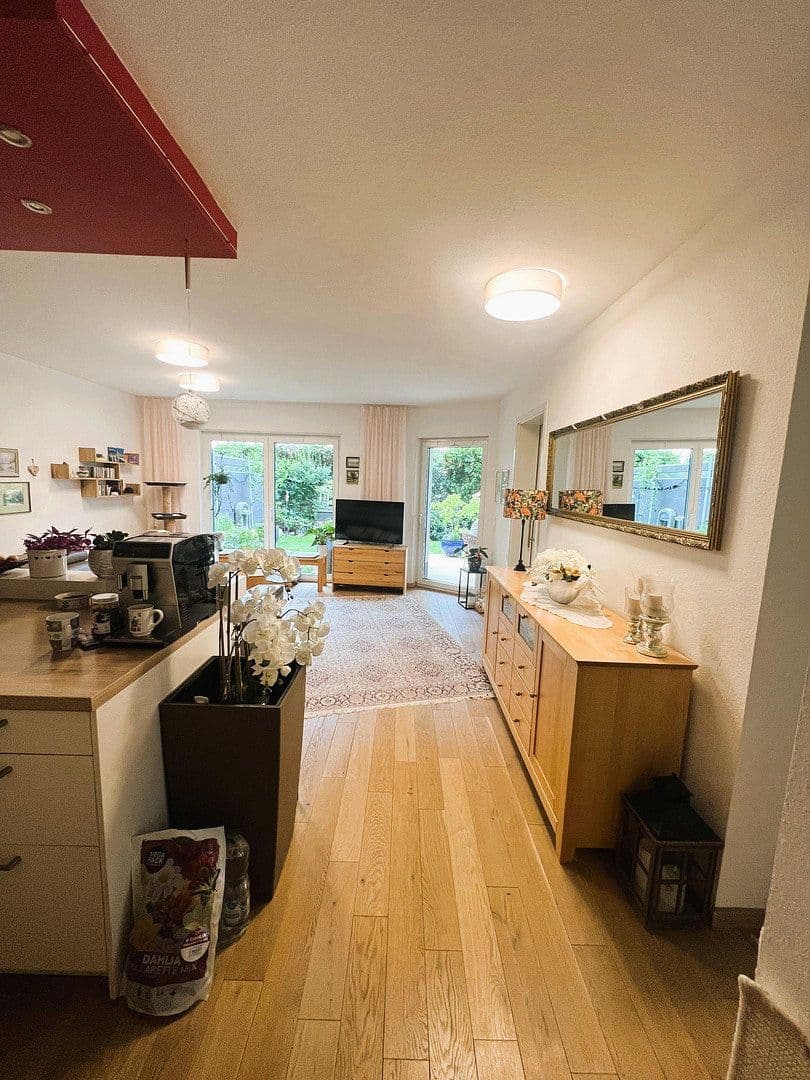 Prodej bytu 3+1 86 m², Uhlandstraße 10, Kriftel, Hessen Prodej bytu 3+1 86 m², Uhlandstraße 10, Kriftel, Hessen