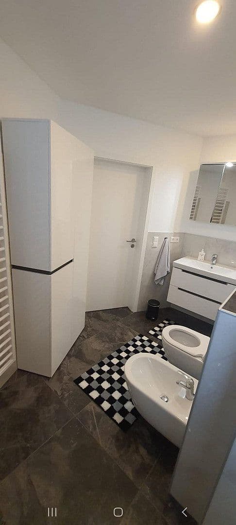 Prodej bytu 3+1 84 m², Schwabbacherstr.15, Stuttgart, Bádensko-Württembersko Prodej bytu 3+1 84 m², Schwabbacherstr.15, Stuttgart, Bádensko-Württembersko