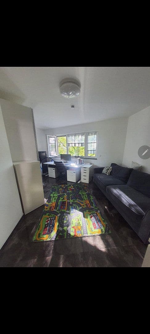 Prodej bytu 3+1 84 m², Schwabbacherstr.15, Stuttgart, Bádensko-Württembersko Prodej bytu 3+1 84 m², Schwabbacherstr.15, Stuttgart, Bádensko-Württembersko