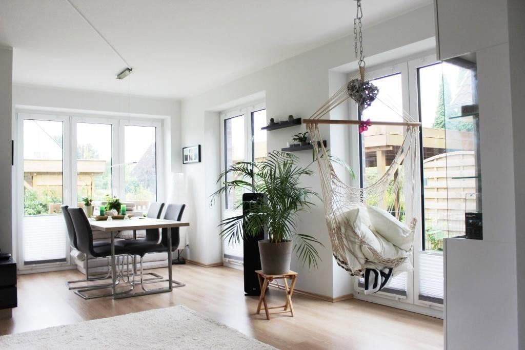 Pronájem bytu 2+1 95 m², Hüllenkamp 134 a, Hamburg, Hamburg Pronájem bytu 2+1 95 m², Hüllenkamp 134 a, Hamburg, Hamburg