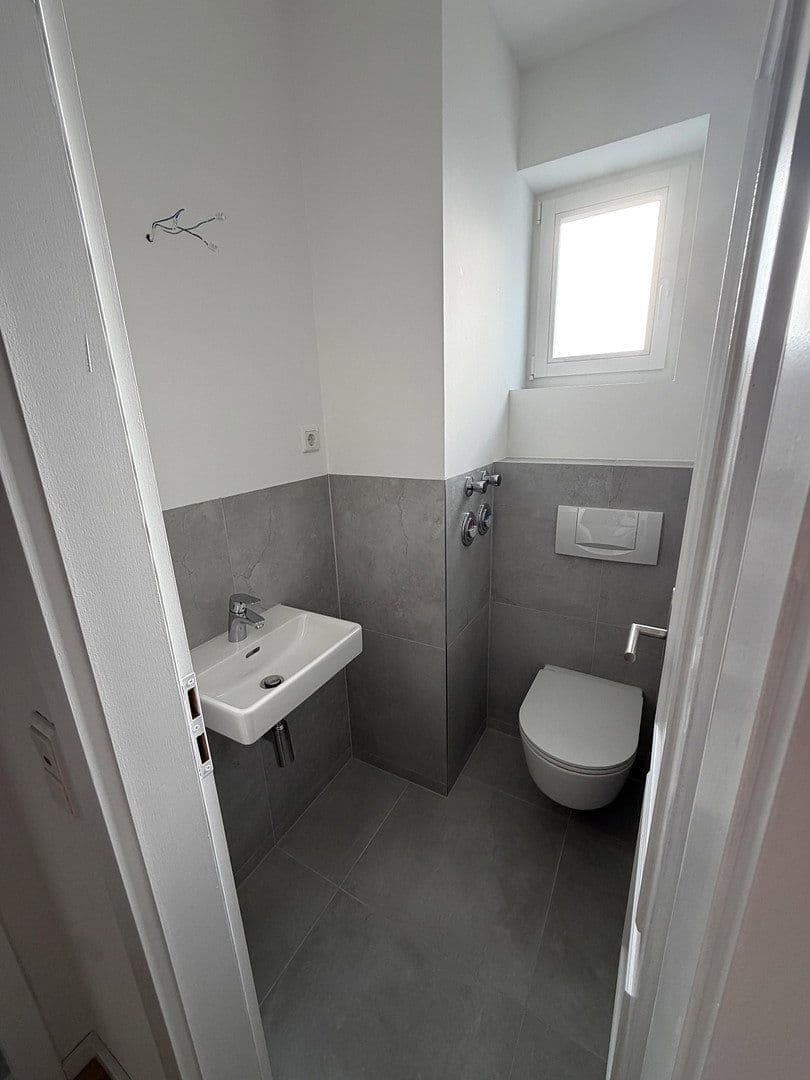 Pronájem bytu 3+1 93 m², Essen, Severní Porýní-Vestfálsko Pronájem bytu 3+1 93 m², Essen, Severní Porýní-Vestfálsko