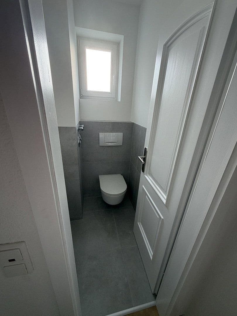 Pronájem bytu 3+1 93 m², Essen, Severní Porýní-Vestfálsko Pronájem bytu 3+1 93 m², Essen, Severní Porýní-Vestfálsko