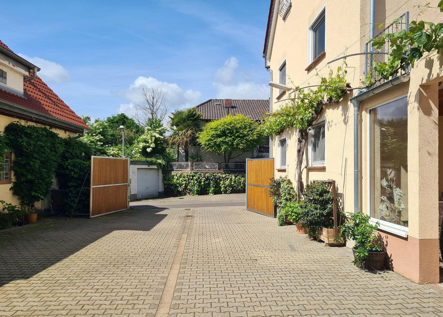 Prodej domu 246 m², pozemek 932 m², Friedhofstraße 21, Worms, Porýní-Falc Prodej domu 246 m², pozemek 932 m², Friedhofstraße 21, Worms, Porýní-Falc