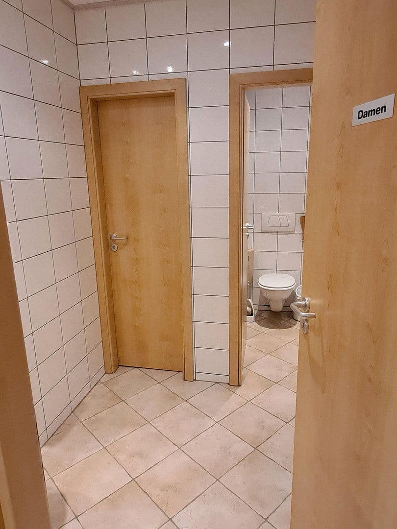 Prodej domu 246 m², pozemek 932 m², Friedhofstraße 21, Worms, Porýní-Falc Prodej domu 246 m², pozemek 932 m², Friedhofstraße 21, Worms, Porýní-Falc