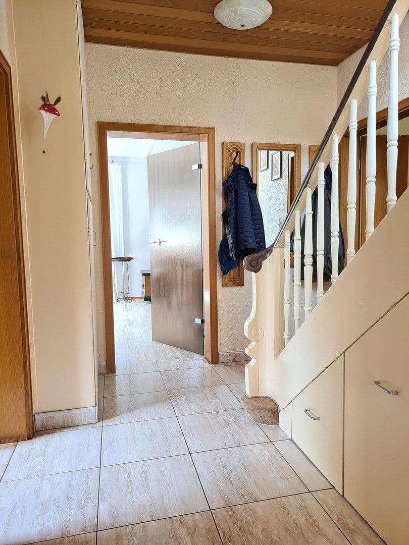 Prodej domu 246 m², pozemek 932 m², Friedhofstraße 21, Worms, Porýní-Falc Prodej domu 246 m², pozemek 932 m², Friedhofstraße 21, Worms, Porýní-Falc
