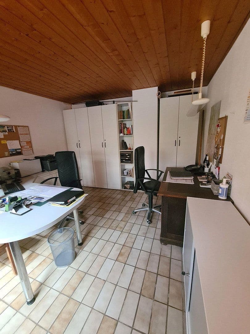Prodej domu 246 m², pozemek 932 m², Friedhofstraße 21, Worms, Porýní-Falc Prodej domu 246 m², pozemek 932 m², Friedhofstraße 21, Worms, Porýní-Falc