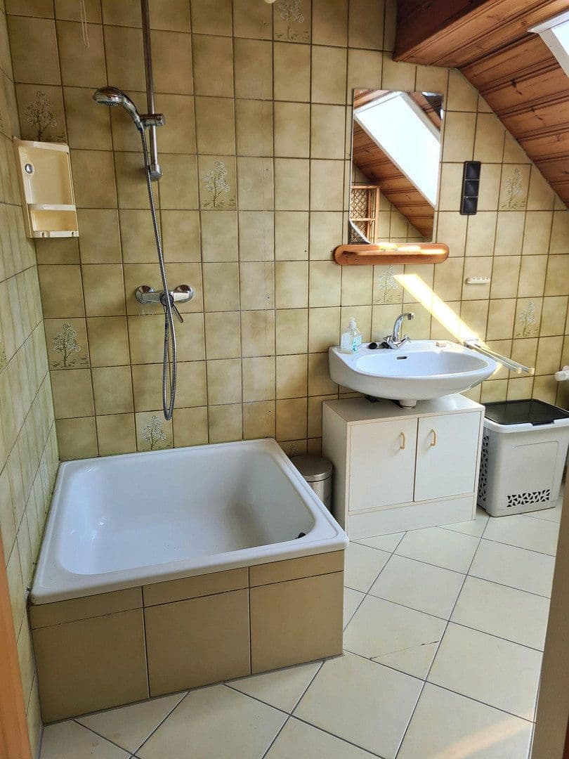 Prodej domu 246 m², pozemek 932 m², Friedhofstraße 21, Worms, Porýní-Falc Prodej domu 246 m², pozemek 932 m², Friedhofstraße 21, Worms, Porýní-Falc
