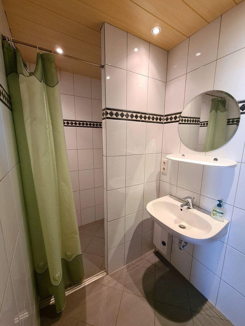 Prodej domu 246 m², pozemek 932 m², Friedhofstraße 21, Worms, Porýní-Falc Prodej domu 246 m², pozemek 932 m², Friedhofstraße 21, Worms, Porýní-Falc