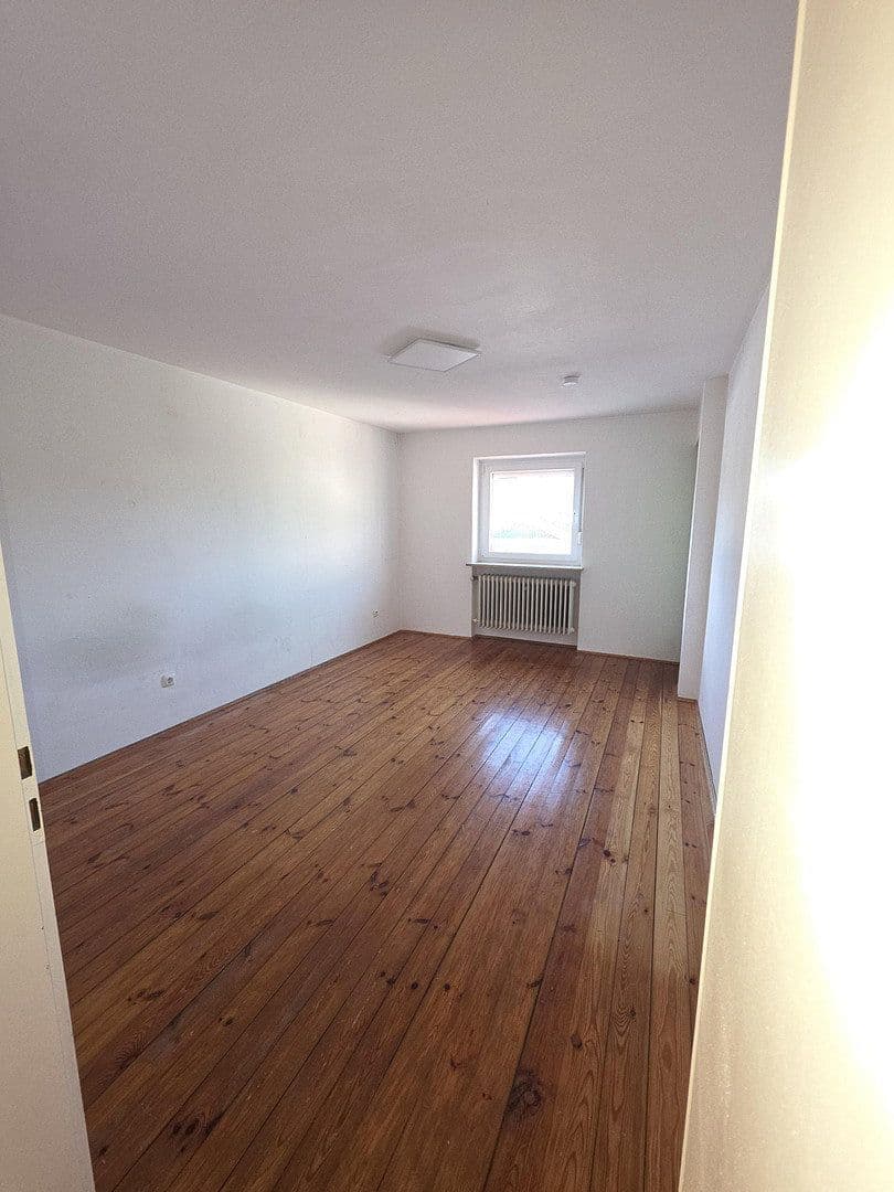 Prodej domu 104 m², pozemek 106 m², Neufahrn, Bavorsko Prodej domu 104 m², pozemek 106 m², Neufahrn, Bavorsko