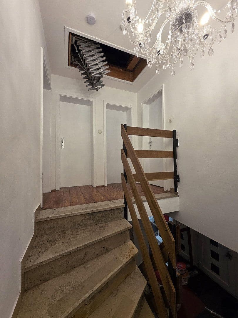 Prodej domu 104 m², pozemek 106 m², Neufahrn, Bavorsko Prodej domu 104 m², pozemek 106 m², Neufahrn, Bavorsko