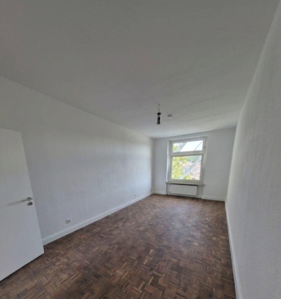 Pronájem bytu 2+1 55 m², Elsasser Str. 11a, Wuppertal, Severní Porýní-Vestfálsko Pronájem bytu 2+1 55 m², Elsasser Str. 11a, Wuppertal, Severní Porýní-Vestfálsko