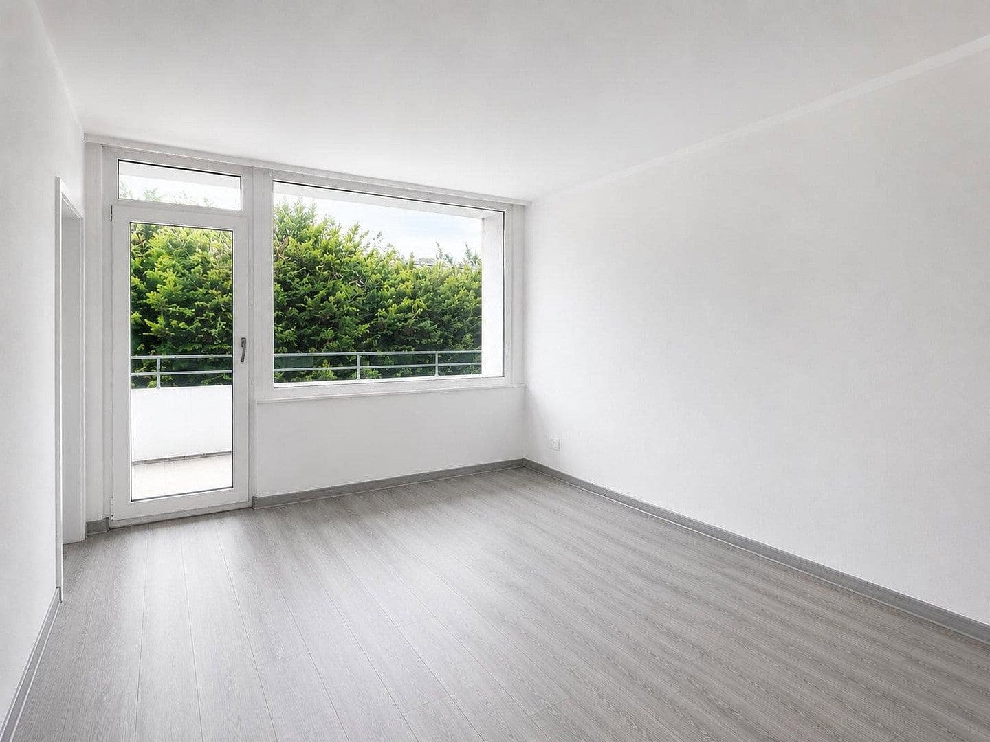 Prodej bytu 3+1 75 m², Essen, Severní Porýní-Vestfálsko Prodej bytu 3+1 75 m², Essen, Severní Porýní-Vestfálsko