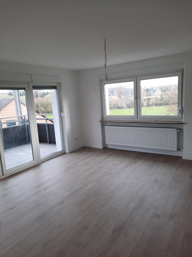 Pronájem bytu 3+1 77 m², Talstrasse 1, Oberasbach, Bavorsko Pronájem bytu 3+1 77 m², Talstrasse 1, Oberasbach, Bavorsko