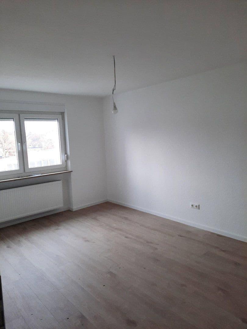Pronájem bytu 3+1 77 m², Talstrasse 1, Oberasbach, Bavorsko Pronájem bytu 3+1 77 m², Talstrasse 1, Oberasbach, Bavorsko