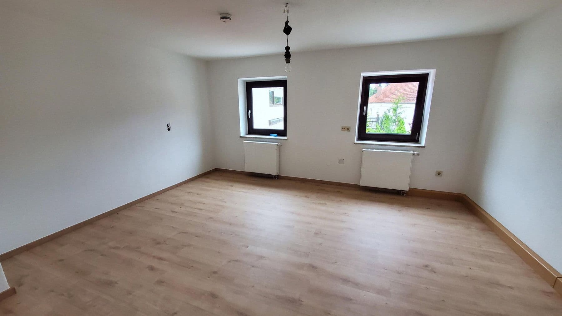 Pronájem bytu 3+1 92 m², Marktstraße 59, Rennertshofen, Bavorsko Pronájem bytu 3+1 92 m², Marktstraße 59, Rennertshofen, Bavorsko