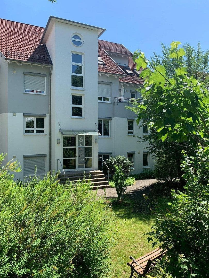Pronájem bytu 4+1 94 m², Wernau (Neckar), Bádensko-Württembersko Pronájem bytu 4+1 94 m², Wernau (Neckar), Bádensko-Württembersko