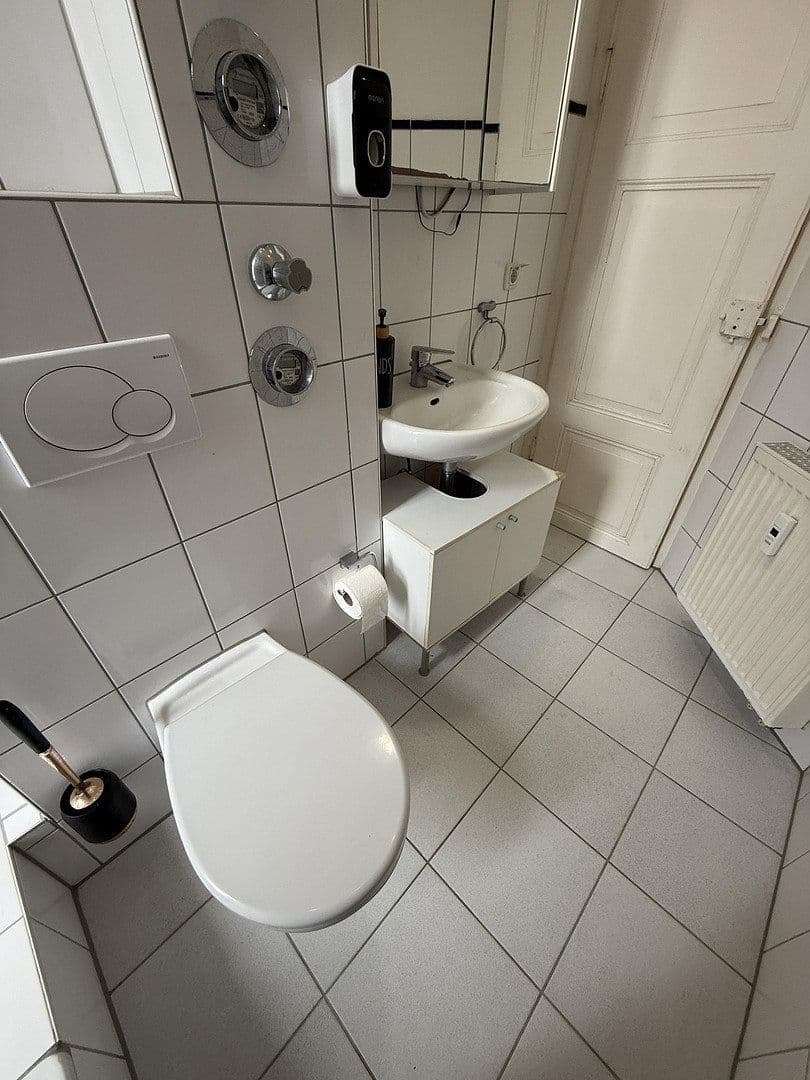 Pronájem bytu 2+1 44 m², Klappergasse 11, Frankfurt am Main, Hessen Pronájem bytu 2+1 44 m², Klappergasse 11, Frankfurt am Main, Hessen