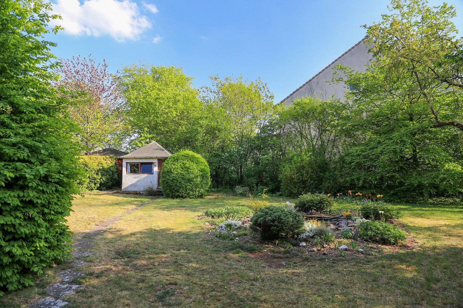 Prodej domu 184 m², pozemek 1.170 m², Iserlohn, Severní Porýní-Vestfálsko Prodej domu 184 m², pozemek 1.170 m², Iserlohn, Severní Porýní-Vestfálsko