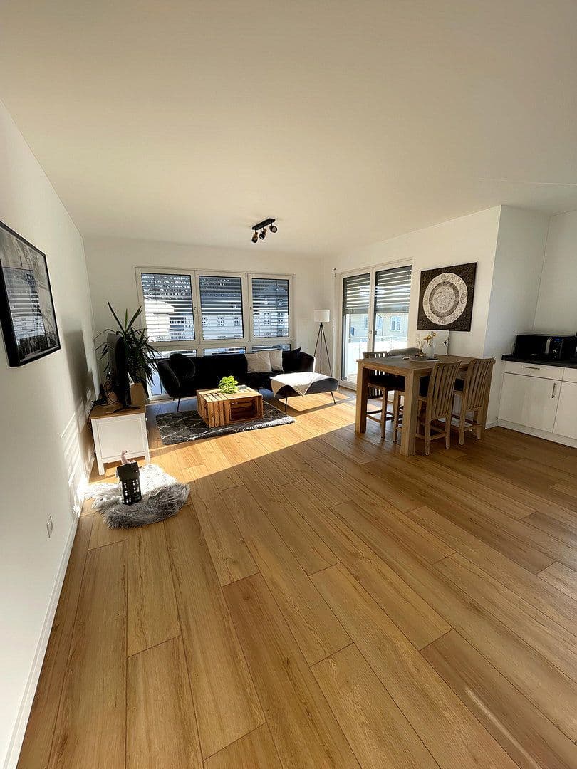 Pronájem bytu 3+1 73 m², Eschelbacherstraße 3, Montabaur, Porýní-Falc Pronájem bytu 3+1 73 m², Eschelbacherstraße 3, Montabaur, Porýní-Falc