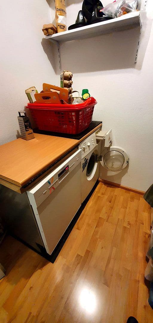 Pronájem bytu 2+1 65 m², Raimundstraße 100, Frankfurt am Main, Hessen Pronájem bytu 2+1 65 m², Raimundstraße 100, Frankfurt am Main, Hessen