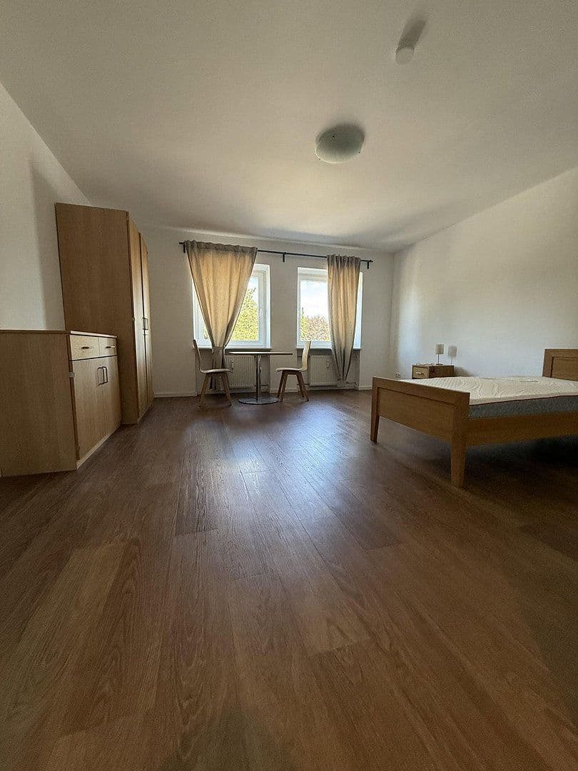 Pronájem bytu 6+1 200 m², Ottobrunn, Bavorsko Pronájem bytu 6+1 200 m², Ottobrunn, Bavorsko