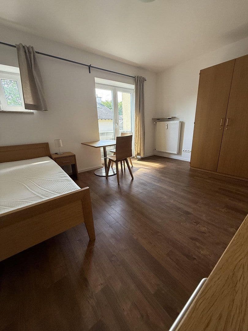 Pronájem bytu 6+1 200 m², Ottobrunn, Bavorsko Pronájem bytu 6+1 200 m², Ottobrunn, Bavorsko