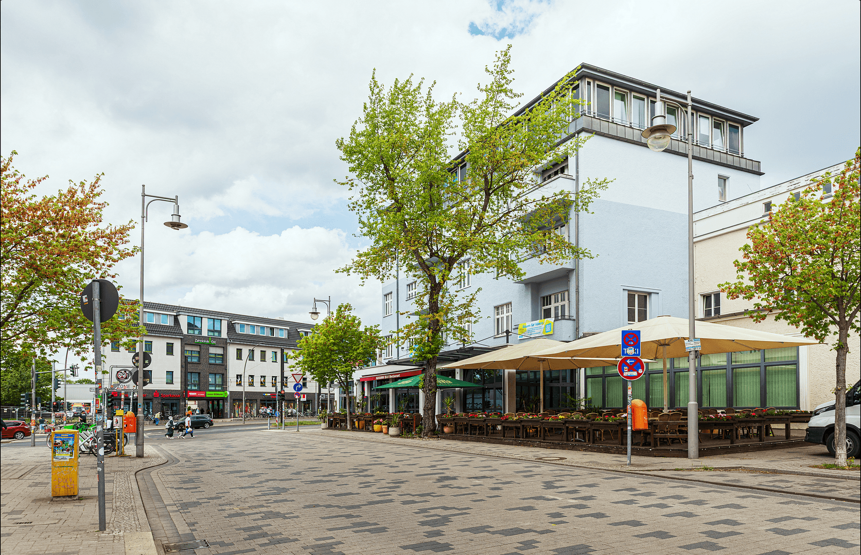 Prodej bytu 2+1 70 m², Stolzenfelsstraße 7, Berlin, Berlín Prodej bytu 2+1 70 m², Stolzenfelsstraße 7, Berlin, Berlín