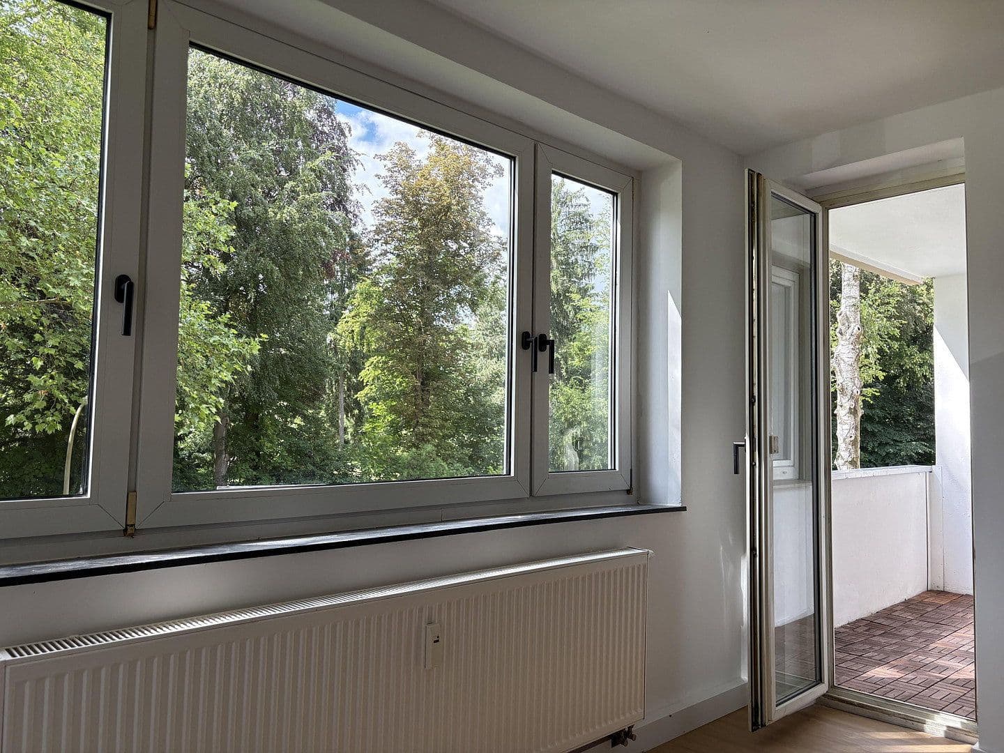Prodej bytu 2+1 54 m², Daimlerstraße 3, Köln, Severní Porýní-Vestfálsko Prodej bytu 2+1 54 m², Daimlerstraße 3, Köln, Severní Porýní-Vestfálsko
